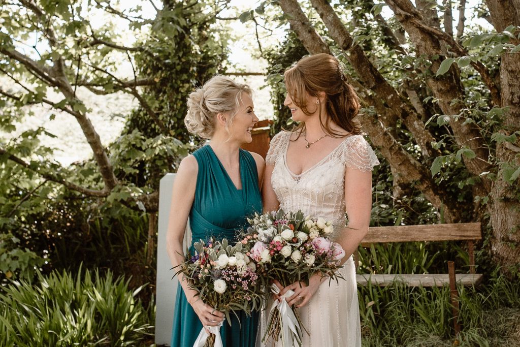 bride and maid of honour 